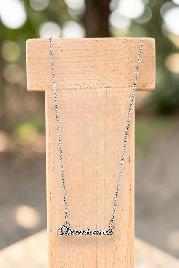 OKLAHOMA STATE LETTERED PENDANT NECKLACE AND STATE SHAPE EARRING SET