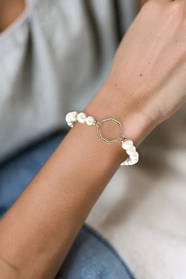 HEXAGON CUT OUT LINK FRESHWATER PEARL STRETCH BRACELET - SweetShine c.o.c. 