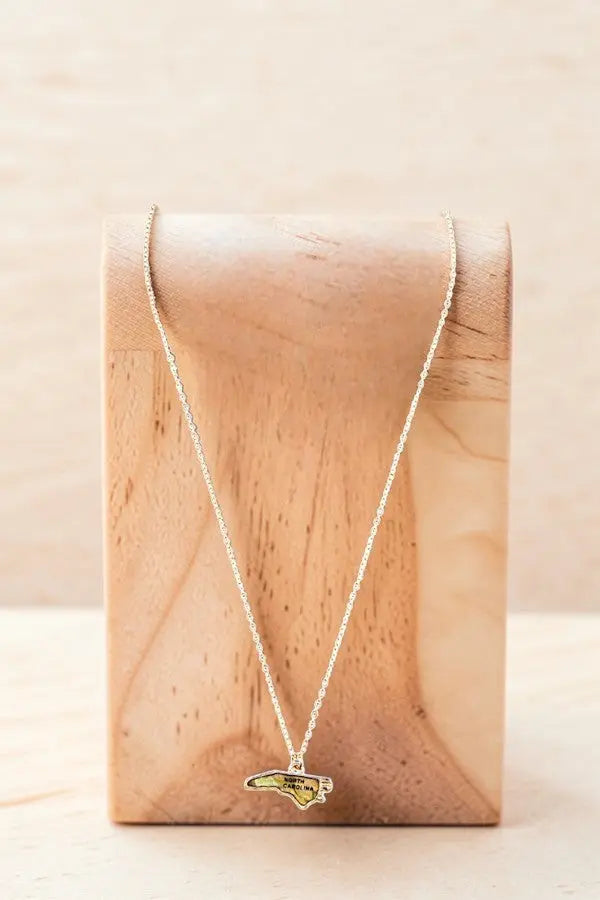 NORTH CAROLINA STATE SHAPE PENDANT NECKLACE - SweetShine c.o.c. 