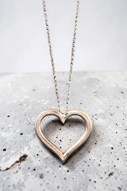 ELONGATED HEART PENDANT NECKLACE AND HEART DANGLE EARRING SET - SweetShine c.o.c. 