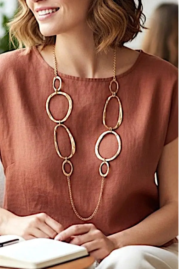 HAMMERED OVAL CUT OUT LINK LONG NECKLACE AB-SS