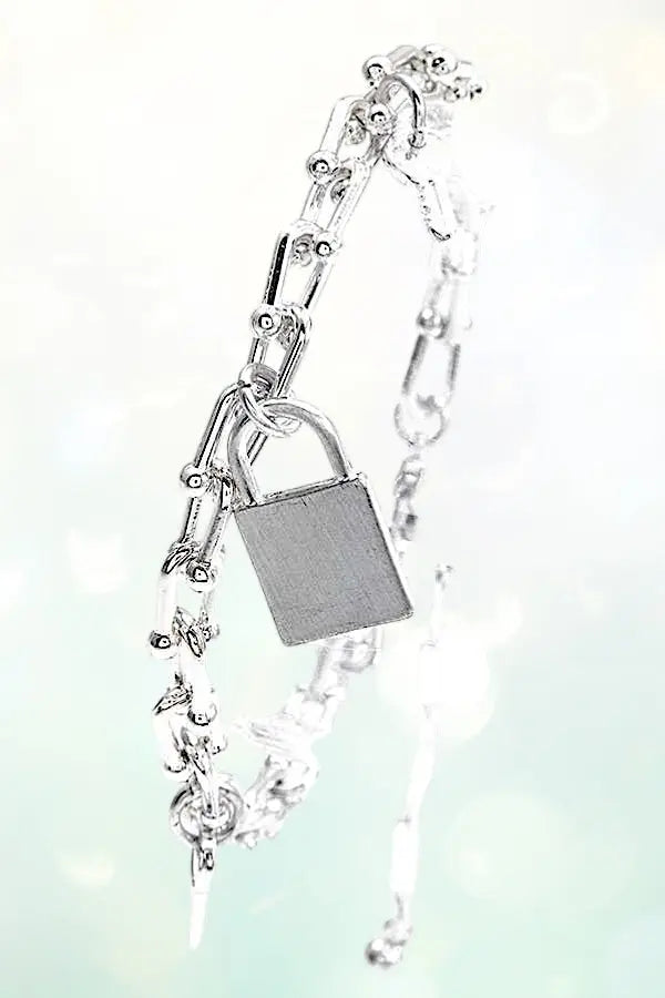 KEY AND LOCK CHARM DANGLE HARDWEAR CHAIN BRACELET - SweetShine c.o.c. 