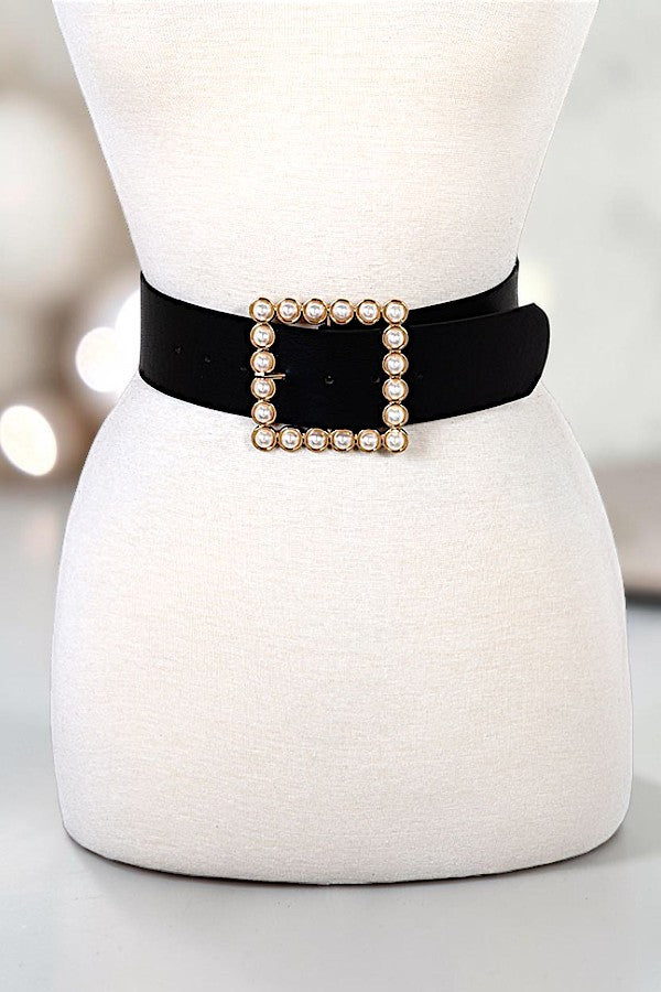 FAUX PEARLS ON LUSTROUS GOLD SQUARE FRAME BUCKLE WIDE FASHION BELT
