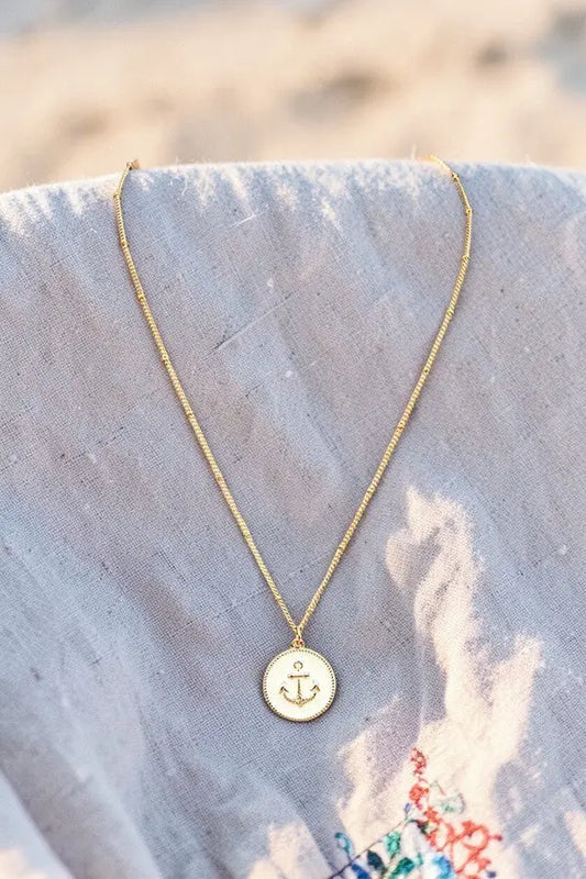 ANCHOR ETCHED ROUND PENDANT NECKLACE - SweetShine c.o.c. 