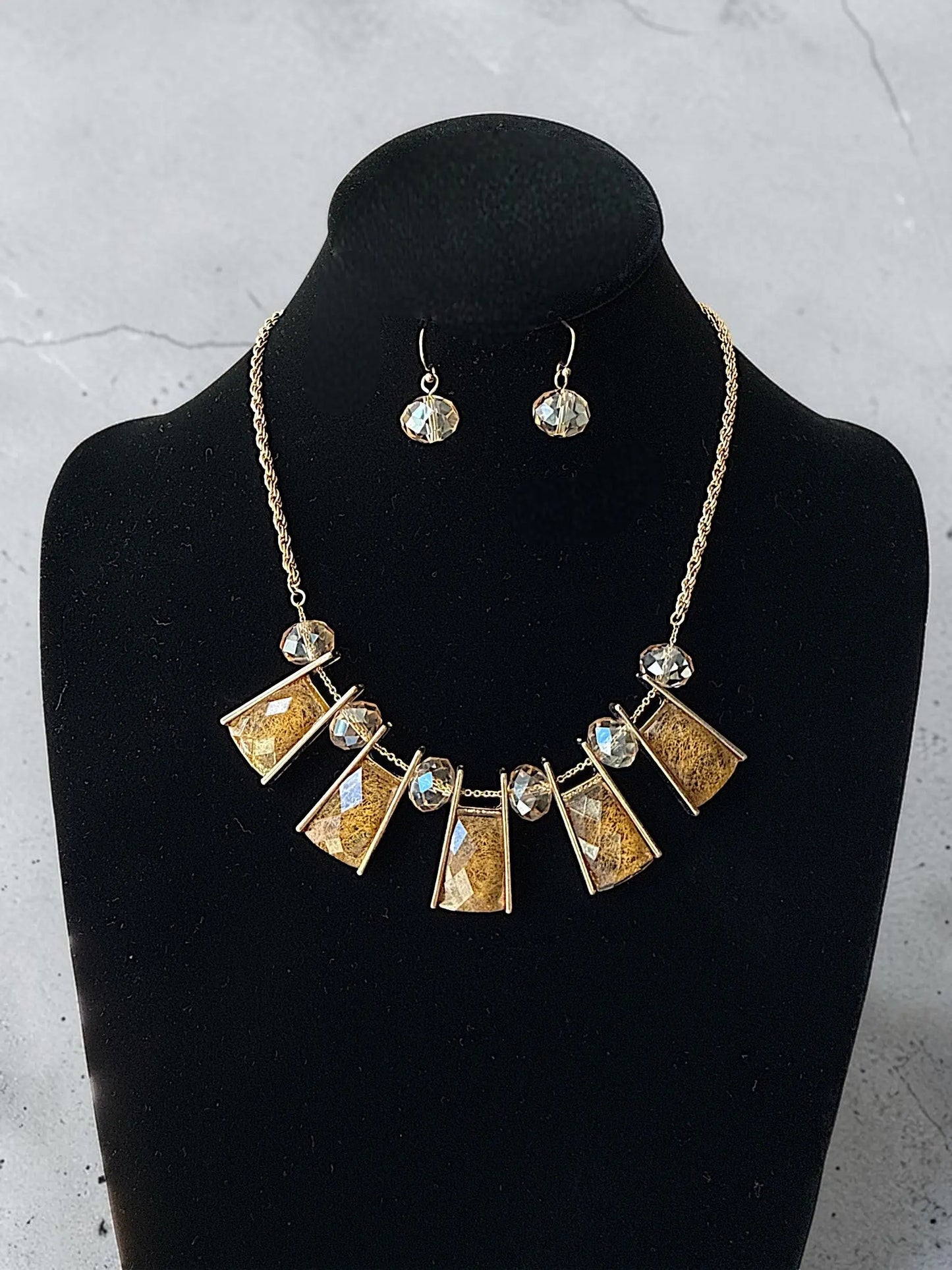 FACETED RECTANGULAR GEM BIB NECKLACE AND MATCHING EARRINGS AB-SS