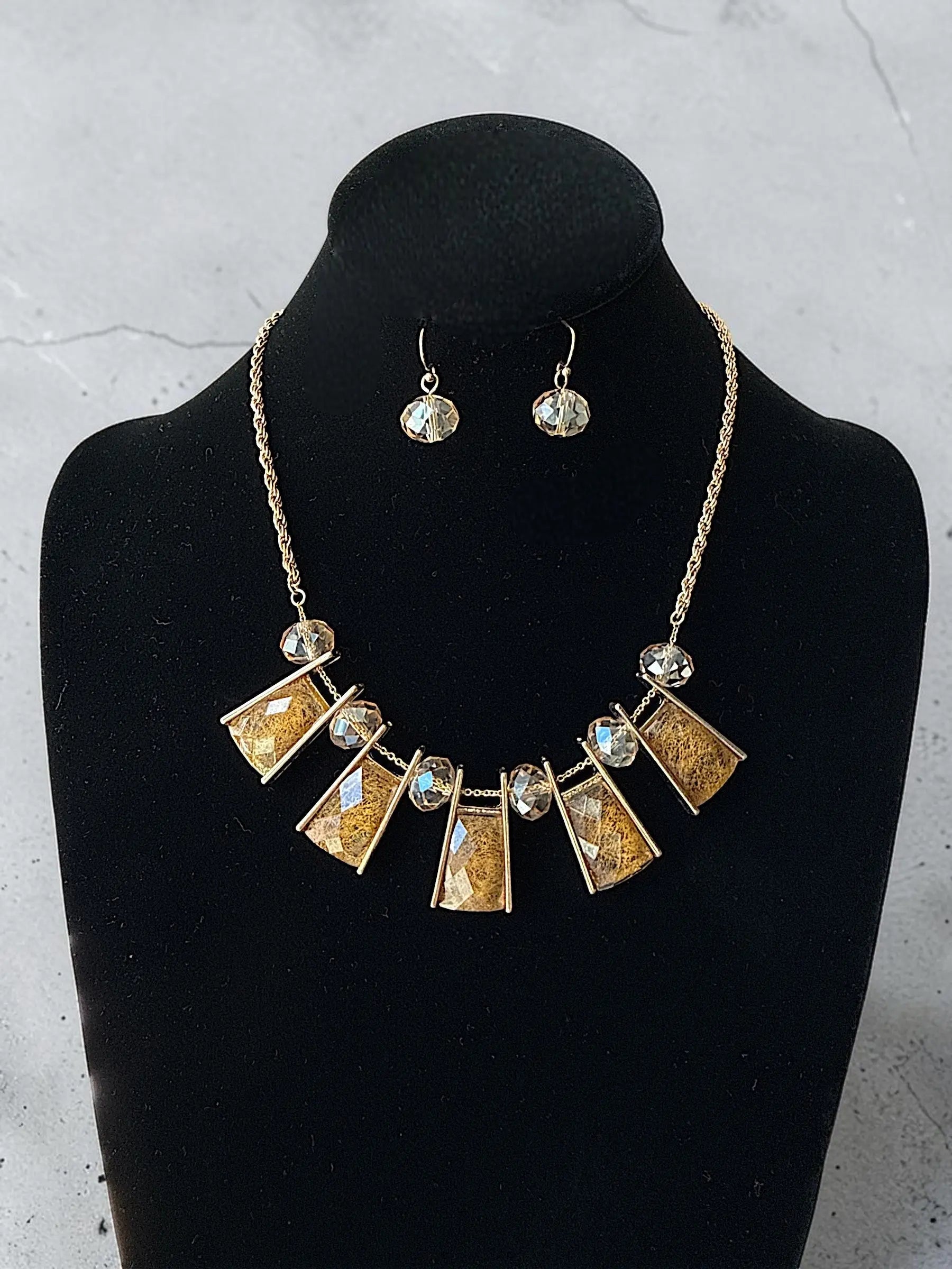 FACETED RECTANGULAR GEM BIB NECKLACE AND MATCHING EARRINGS AB-SS