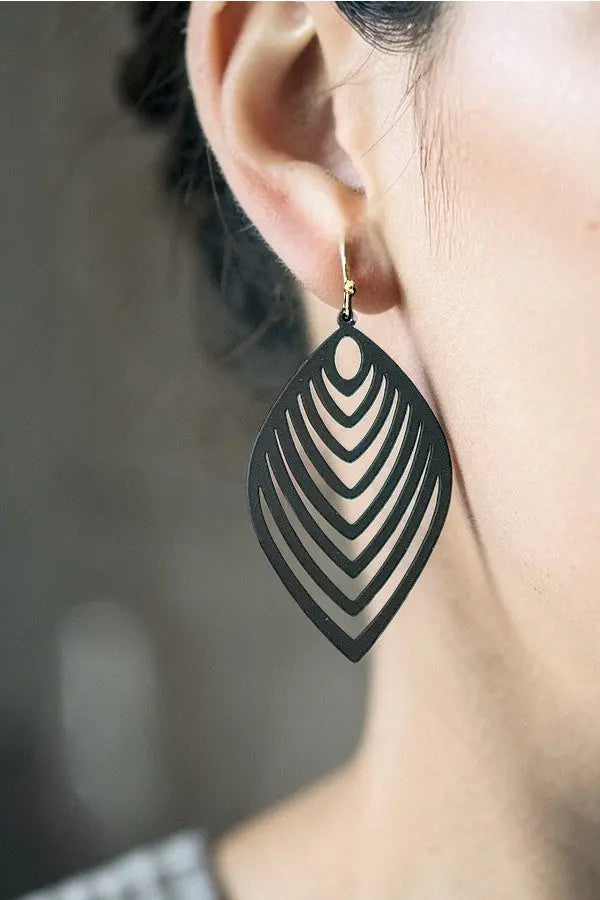 LEAF CUT OUT DROP EARRING - SweetShine c.o.c. 