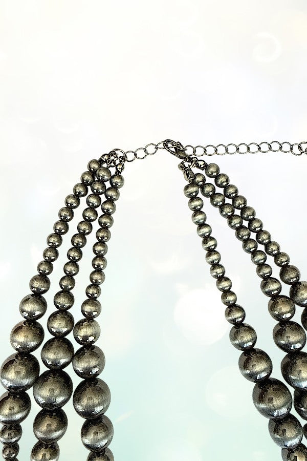 WESTERN GRADUATED NAVAJO PEARL BEAD 3 LAYER STATEMENT NECKLACE from Sweetshine coc