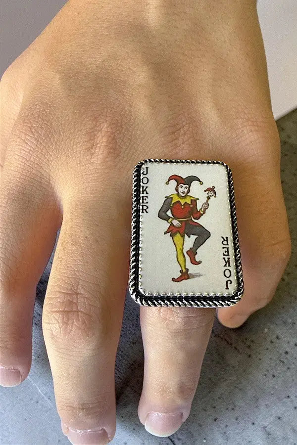 WESTERN VINTAGE LOOK JOKER CARD STATEMENT CUFF RING - SweetShine c.o.c. 